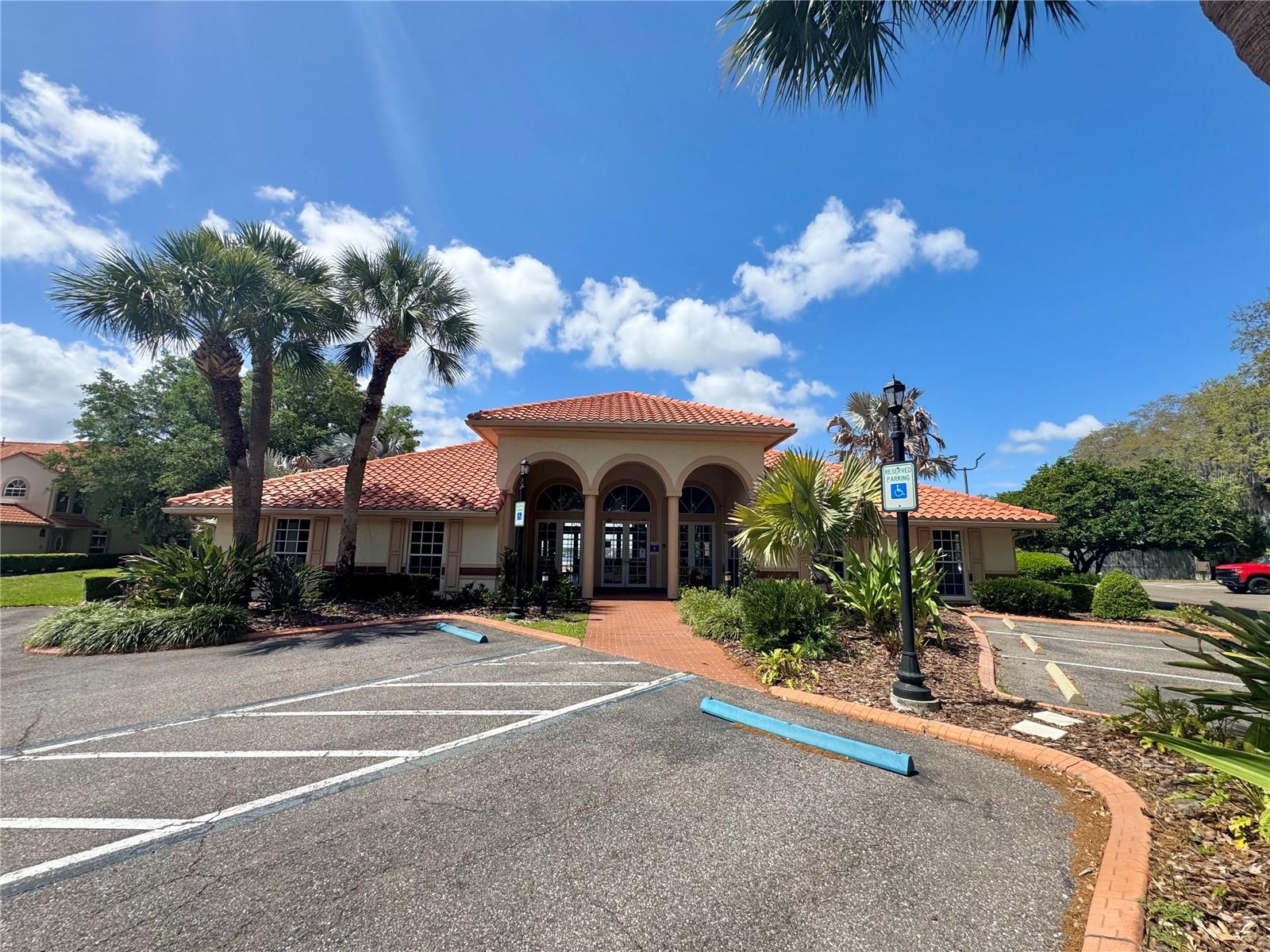 Image 46 of 48 For 715 Magnolia Place