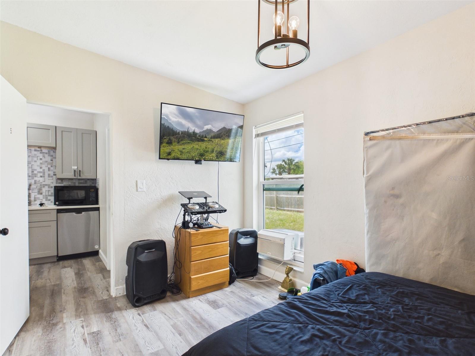 Image 17 of 23 For 22040 Felton Avenue