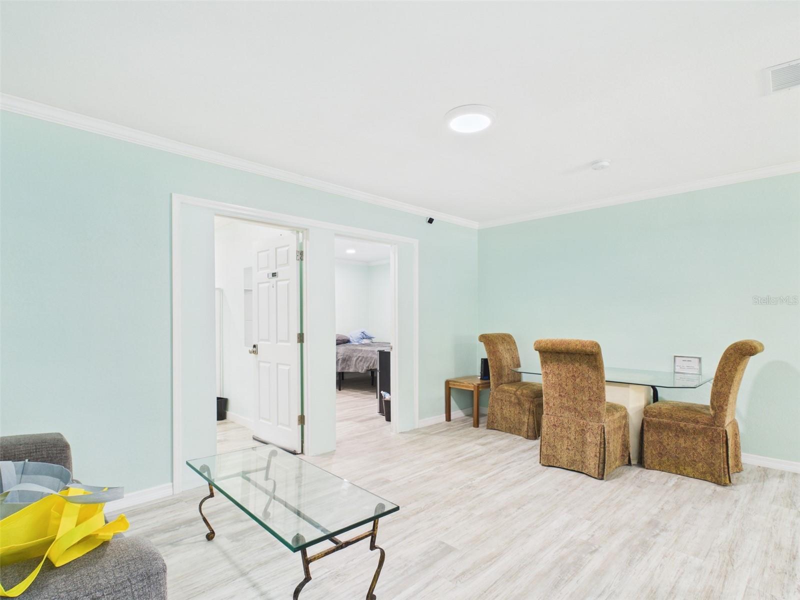 Image 5 of 25 For 420 Greenwich Avenue Nw