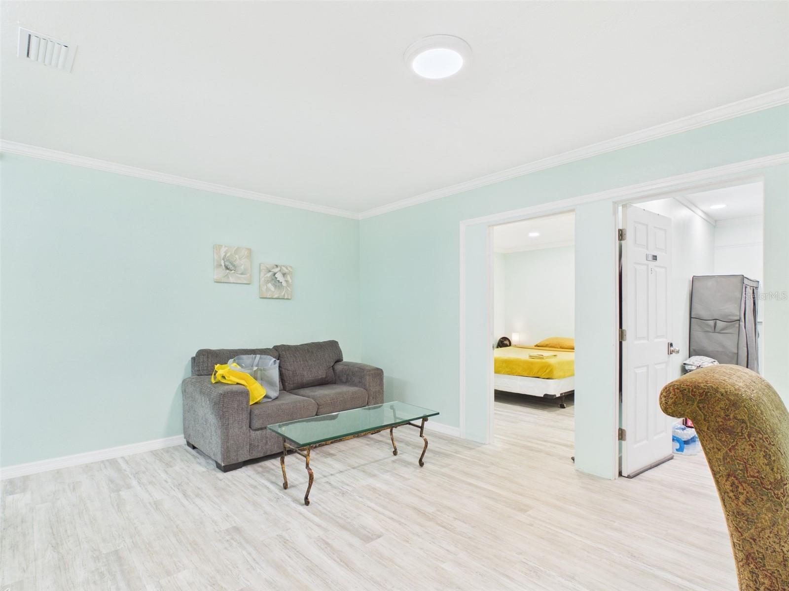 Image 6 of 25 For 420 Greenwich Avenue Nw