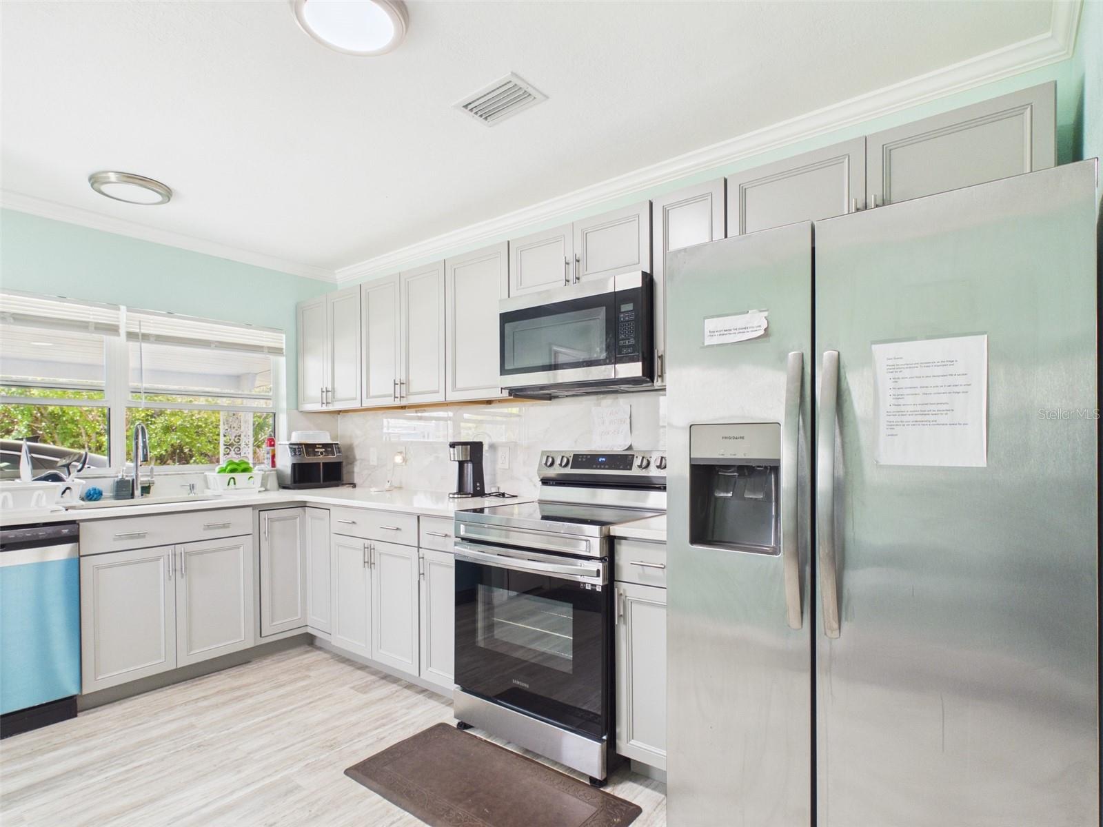 Image 8 of 25 For 420 Greenwich Avenue Nw
