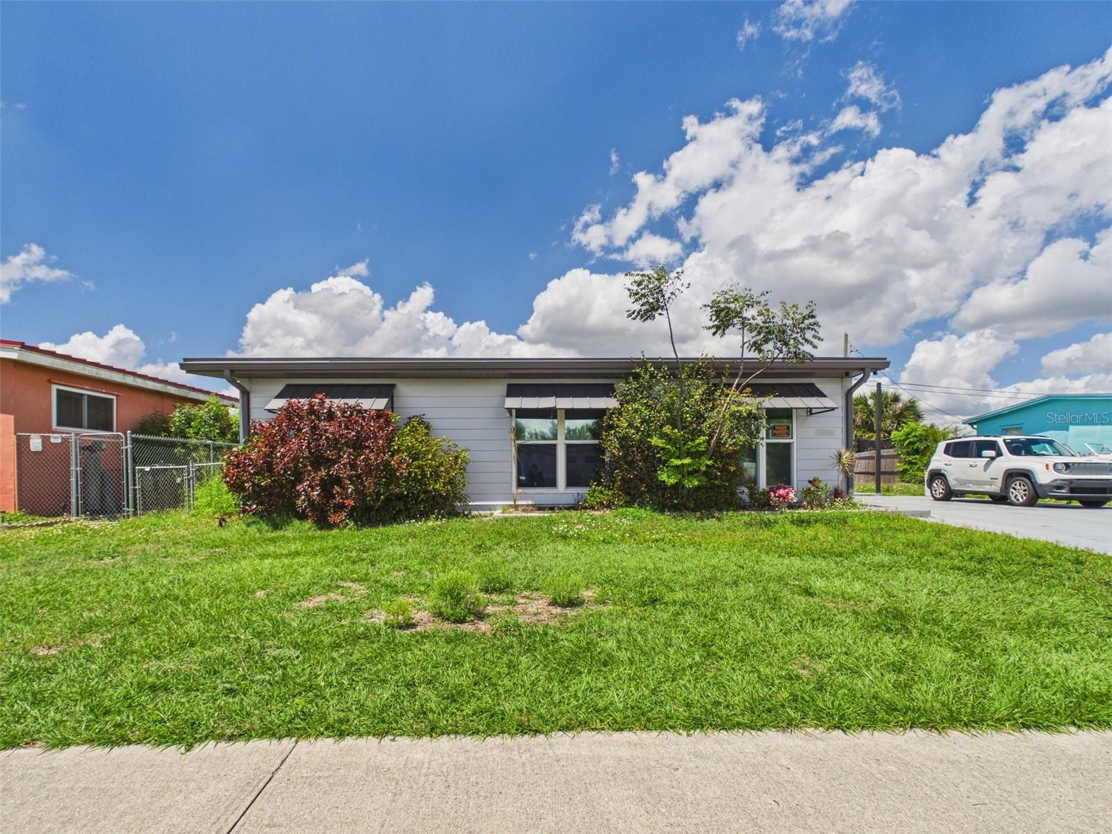 Image 19 of 23 For 22040 Felton Avenue