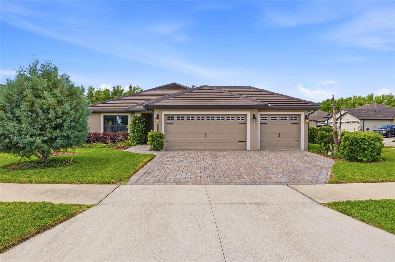 Image 2 of 54 For 4000 Juliana Lake Drive