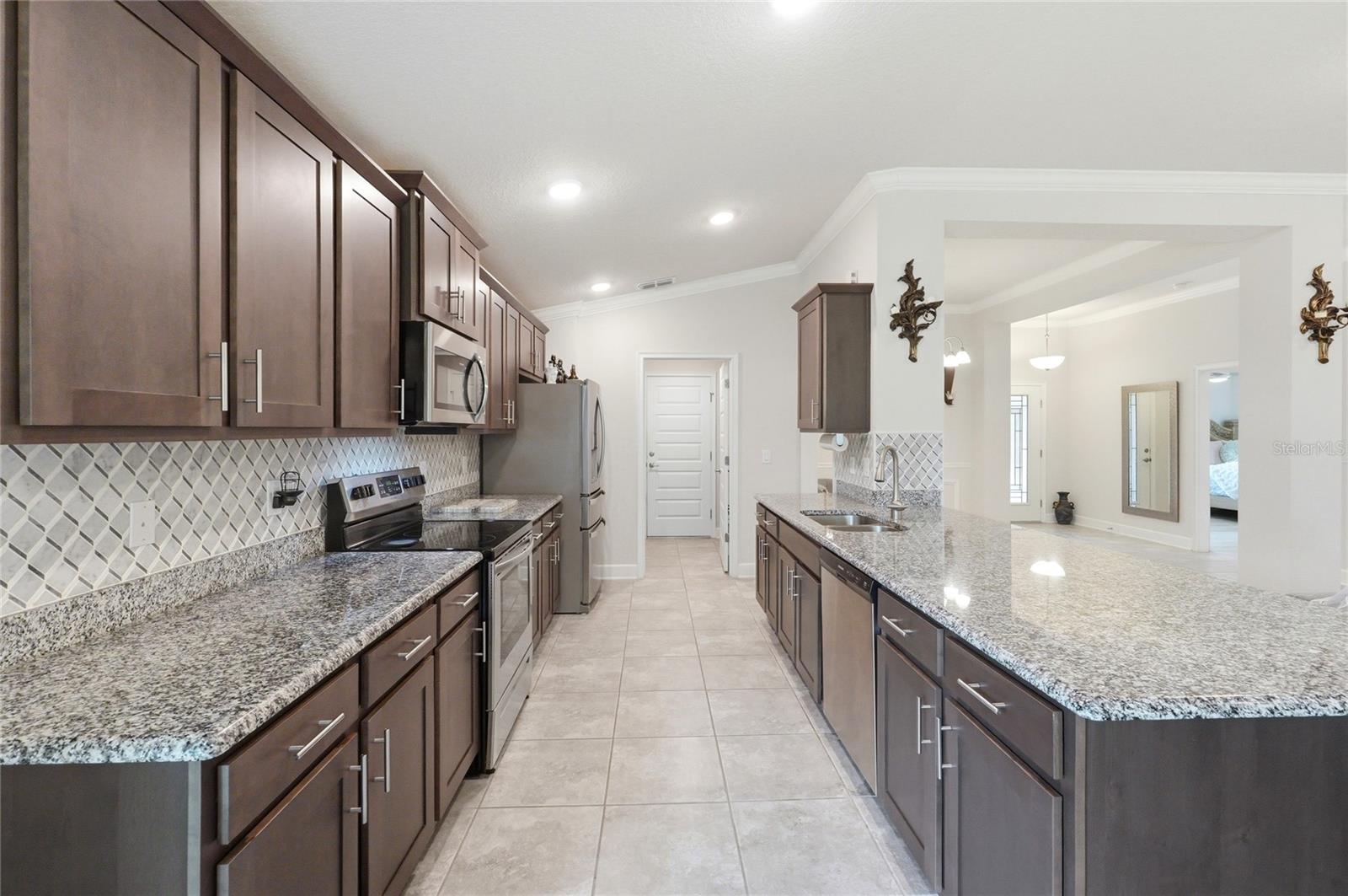 Image 4 of 54 For 4000 Juliana Lake Drive