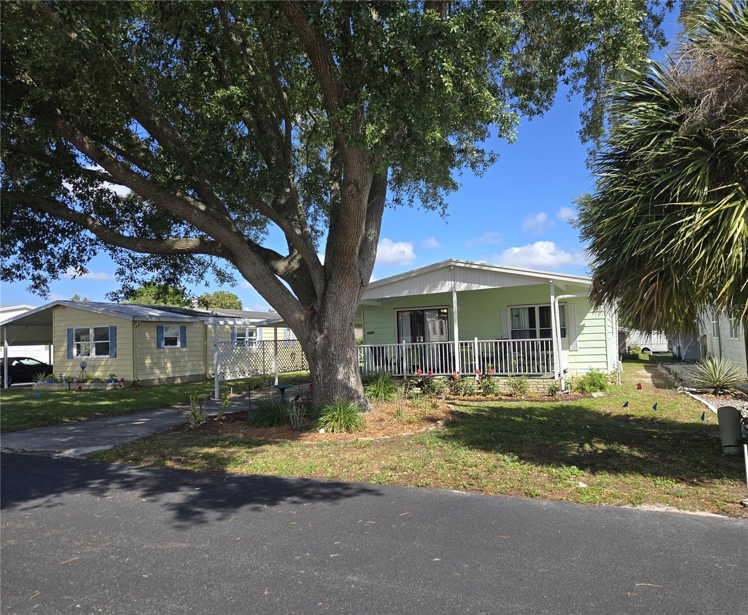 Image 3 of 53 For 6309 Grove Pointe Drive Se