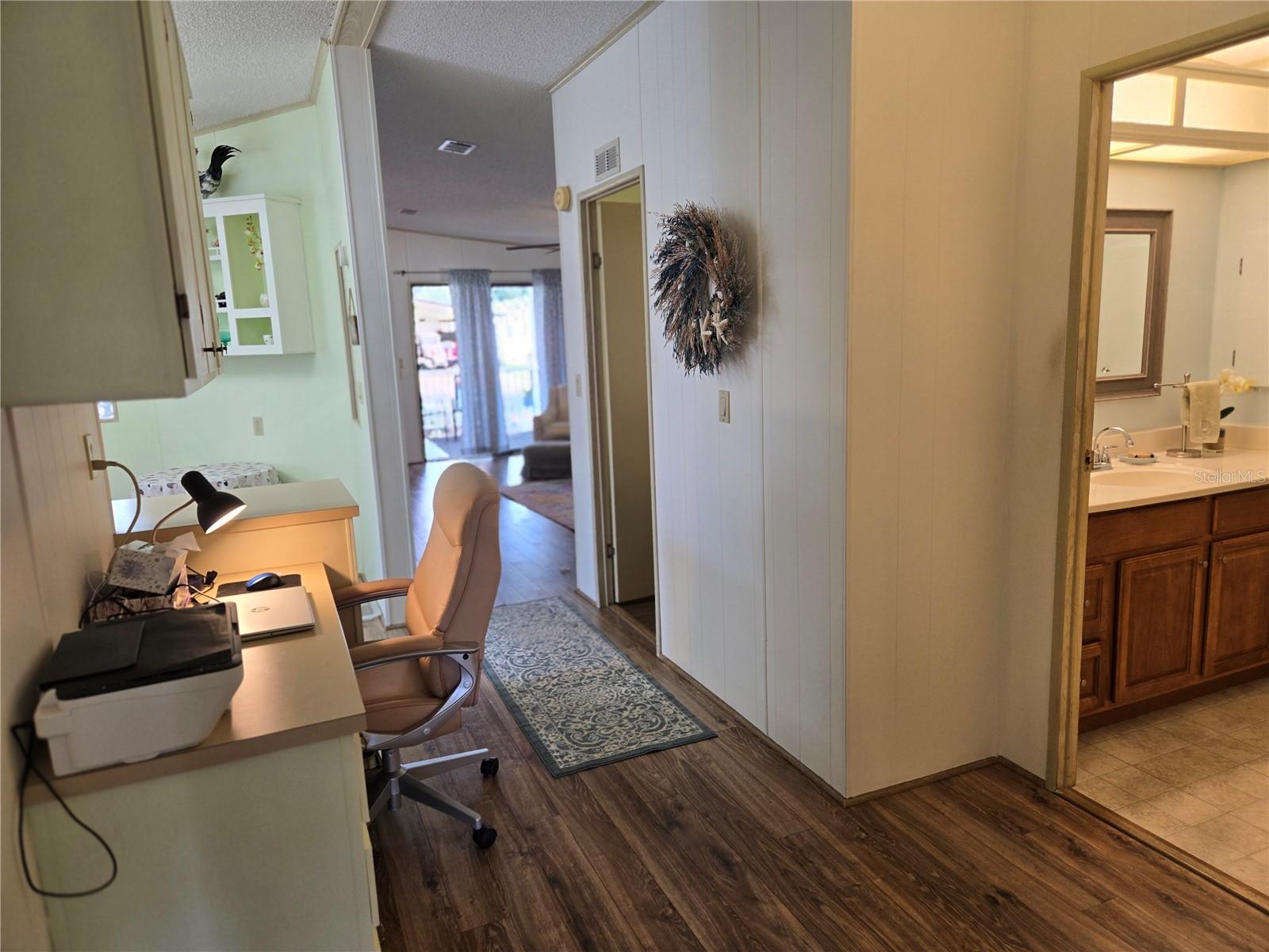 Image 32 of 53 For 6309 Grove Pointe Drive Se