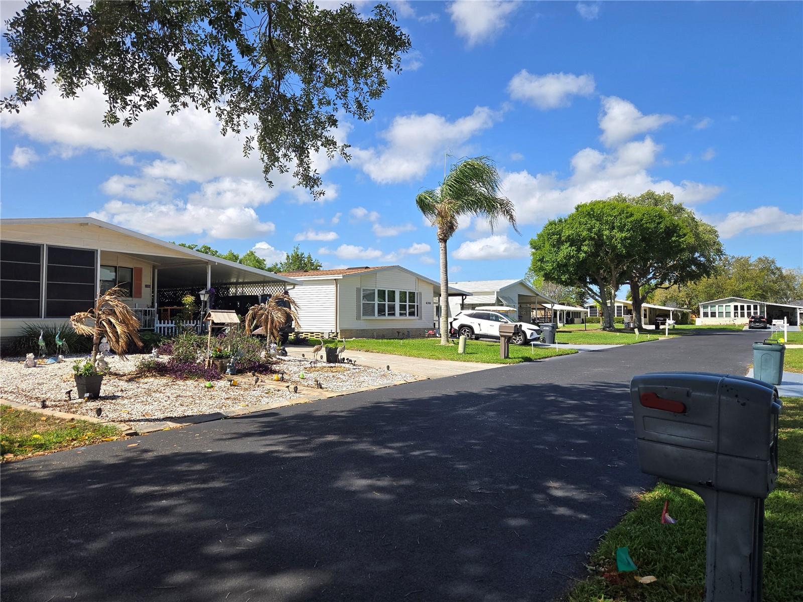 Image 6 of 53 For 6309 Grove Pointe Drive Se