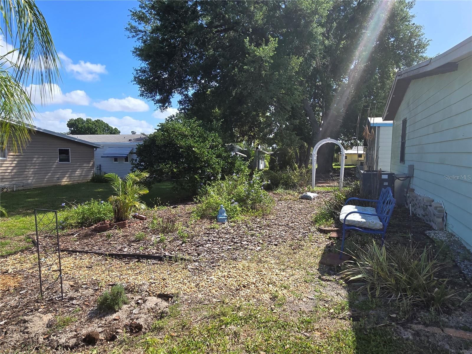 Image 8 of 53 For 6309 Grove Pointe Drive Se