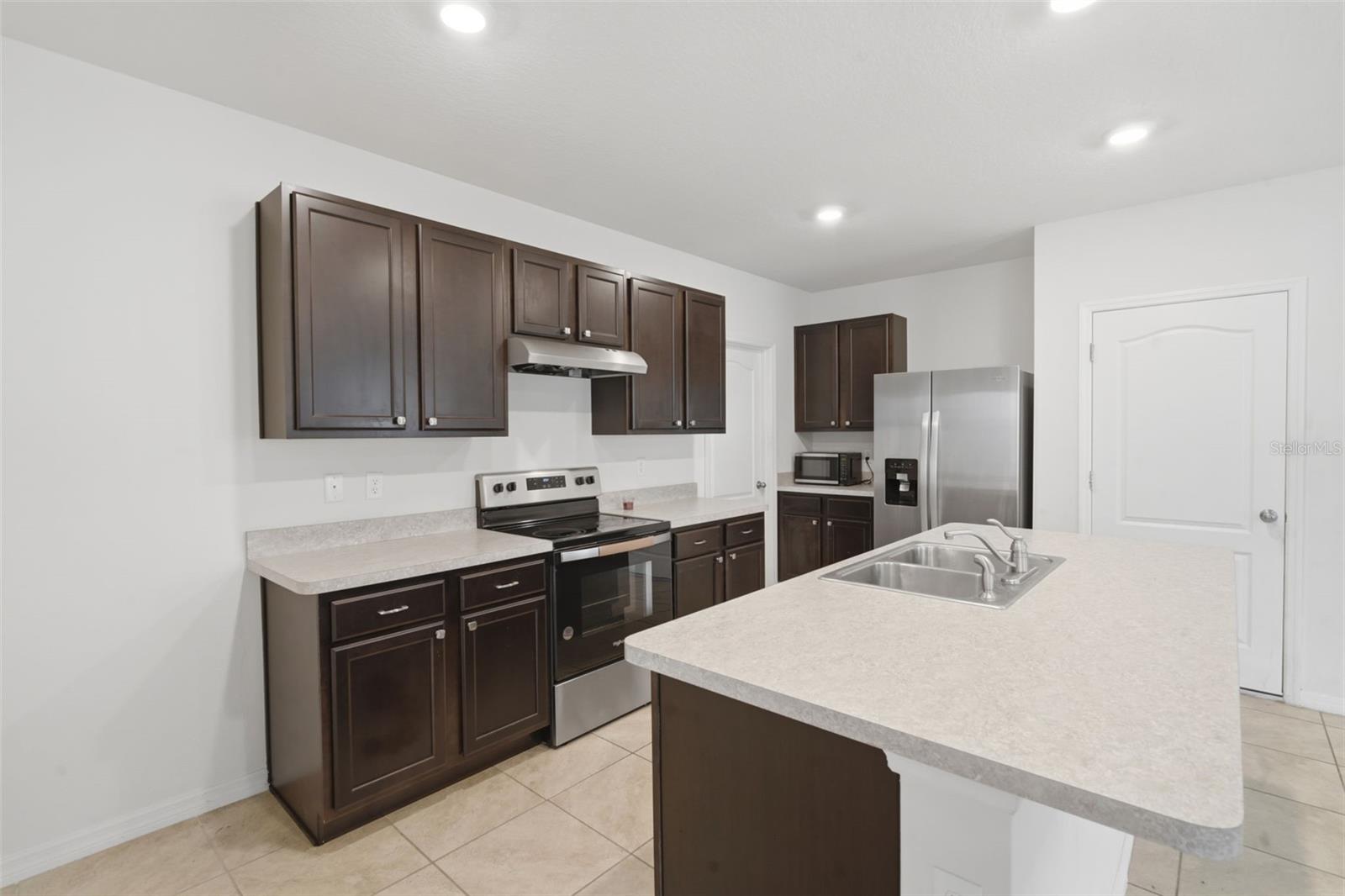 Image 21 of 45 For 1356 Berry Lane