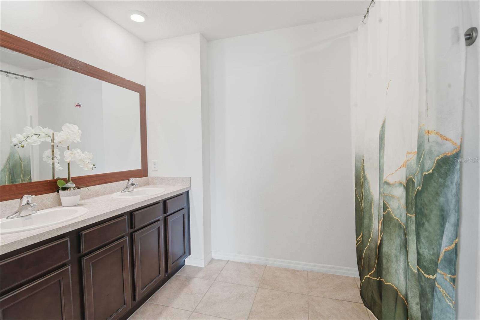 Image 27 of 45 For 1356 Berry Lane