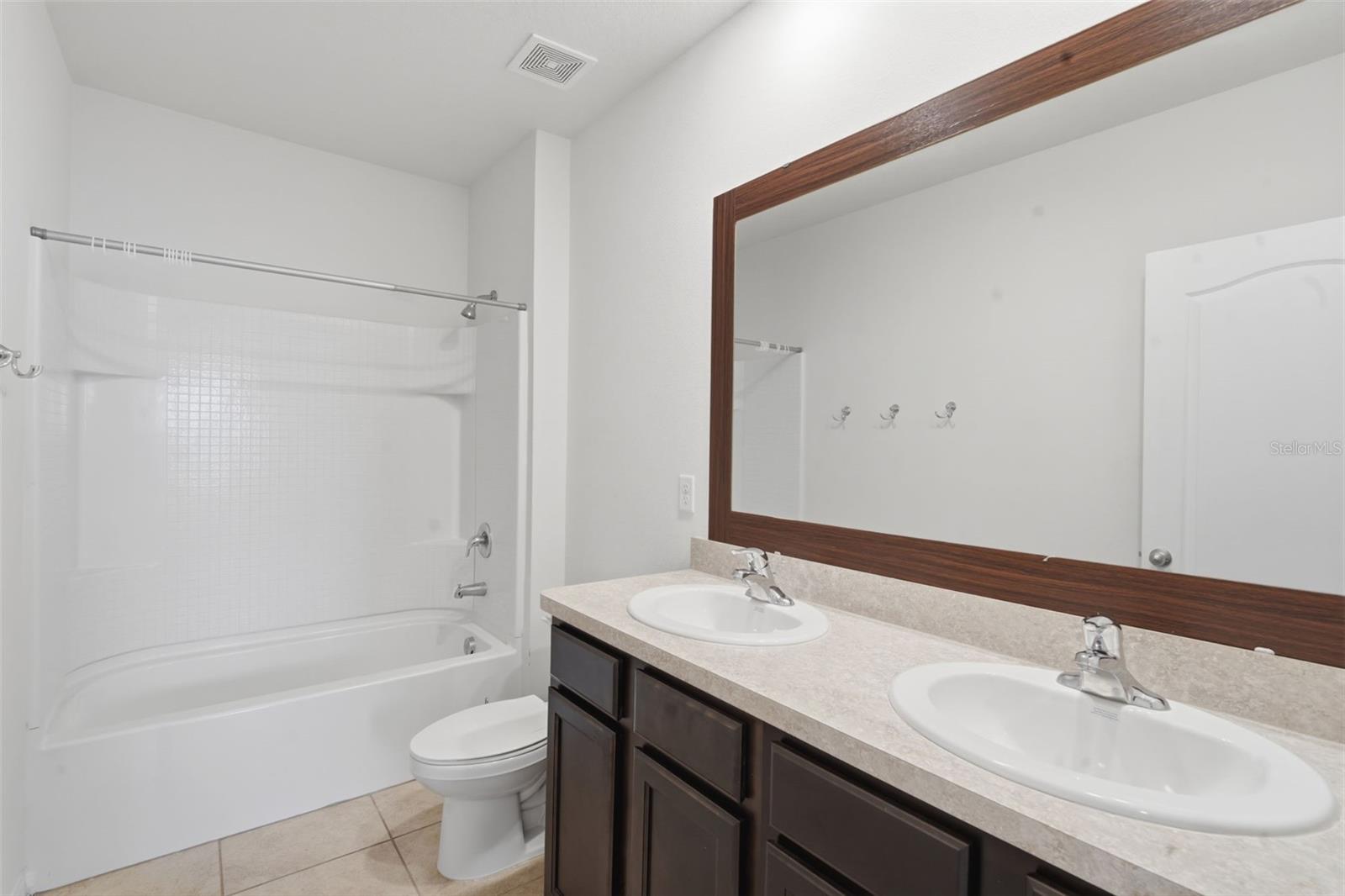 Image 39 of 45 For 1356 Berry Lane