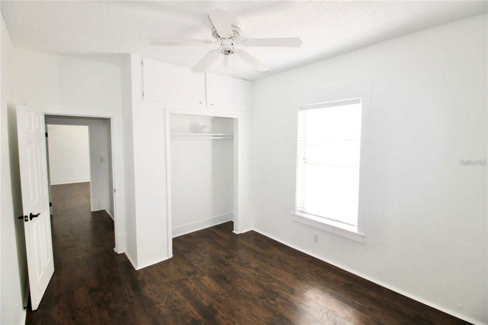 Image 14 of 28 For 610 Dundee Road 1