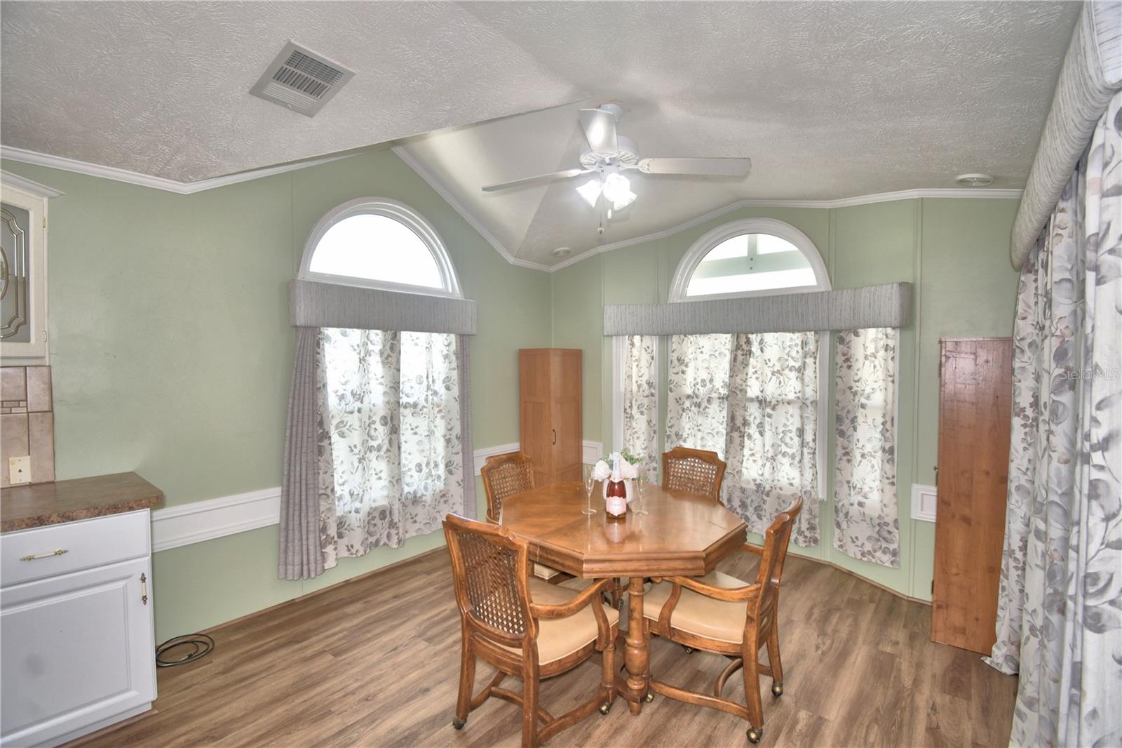 Image 17 of 64 For 251 Patterson Road B23