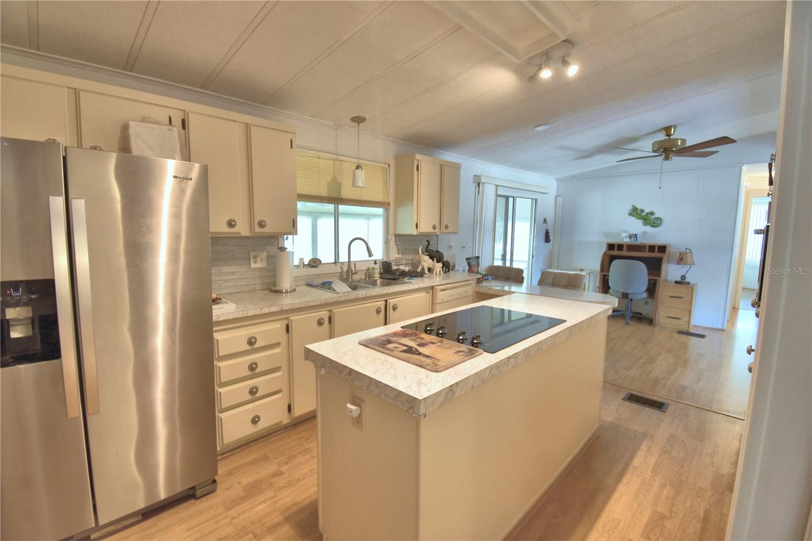 Image 11 of 65 For 4155 Sprucewood Street