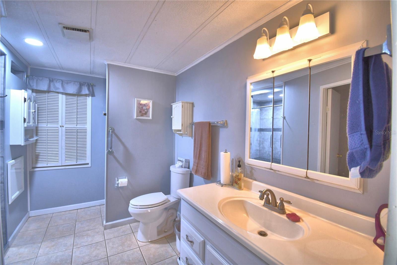 Image 34 of 65 For 4155 Sprucewood Street