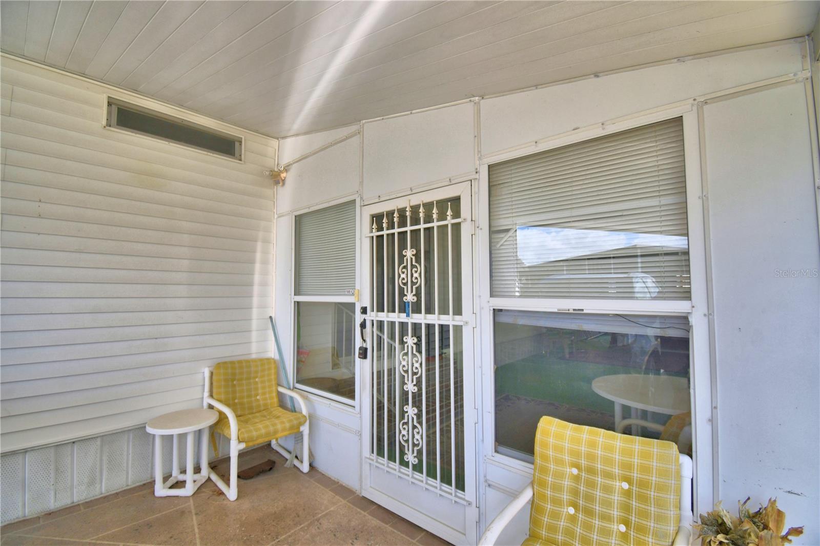 Image 4 of 65 For 4155 Sprucewood Street