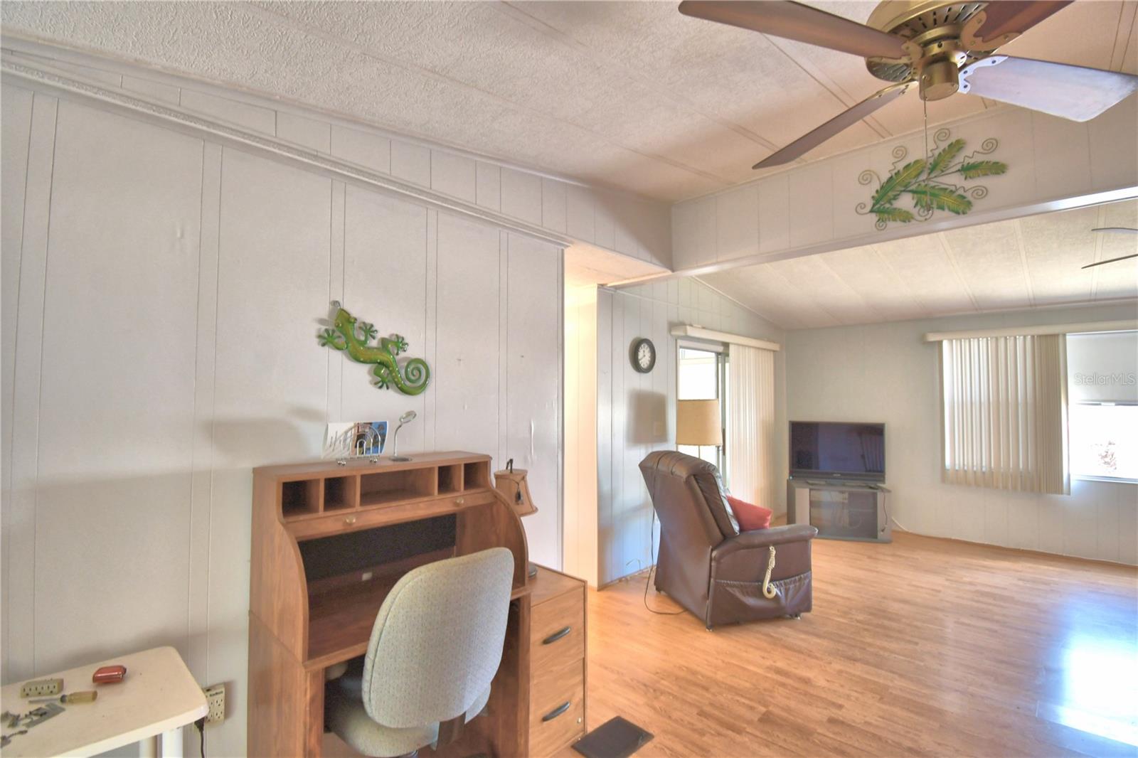 Image 6 of 65 For 4155 Sprucewood Street