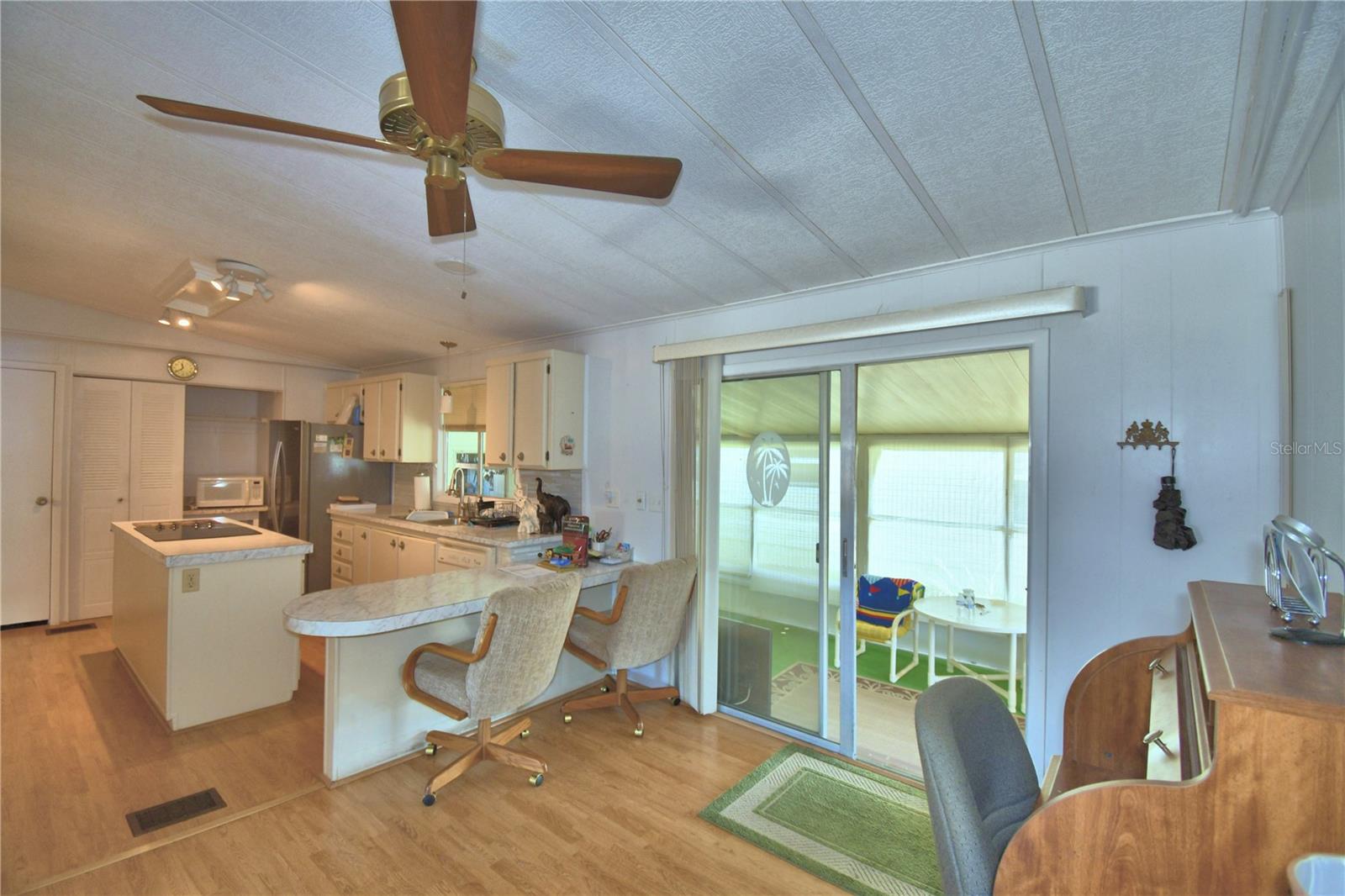 Image 7 of 65 For 4155 Sprucewood Street