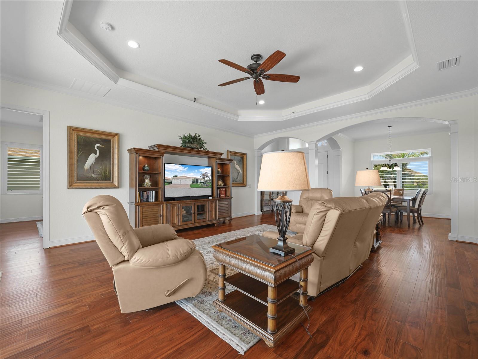 Image 19 of 80 For 5457 Hogan Lane