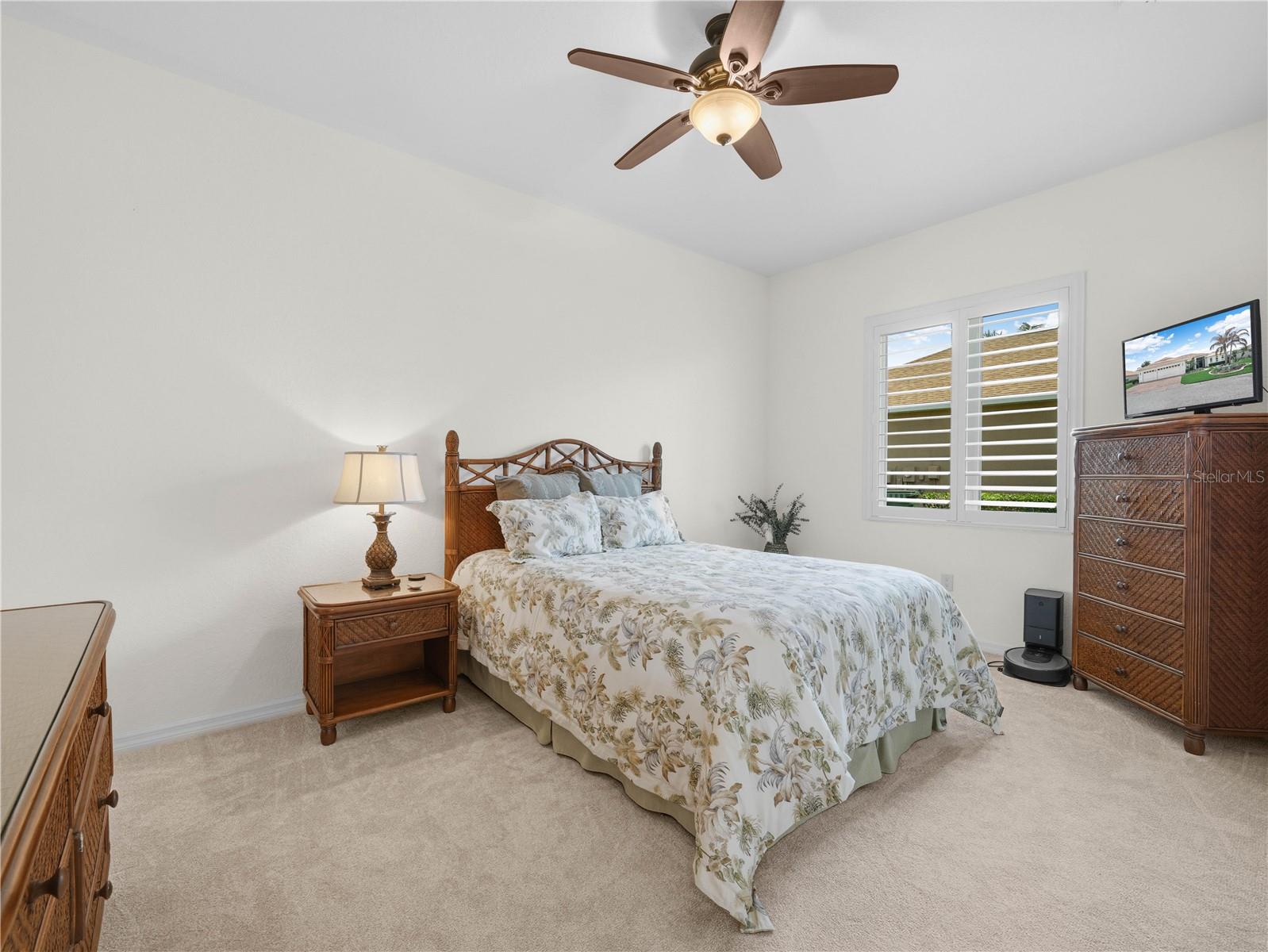 Image 32 of 80 For 5457 Hogan Lane