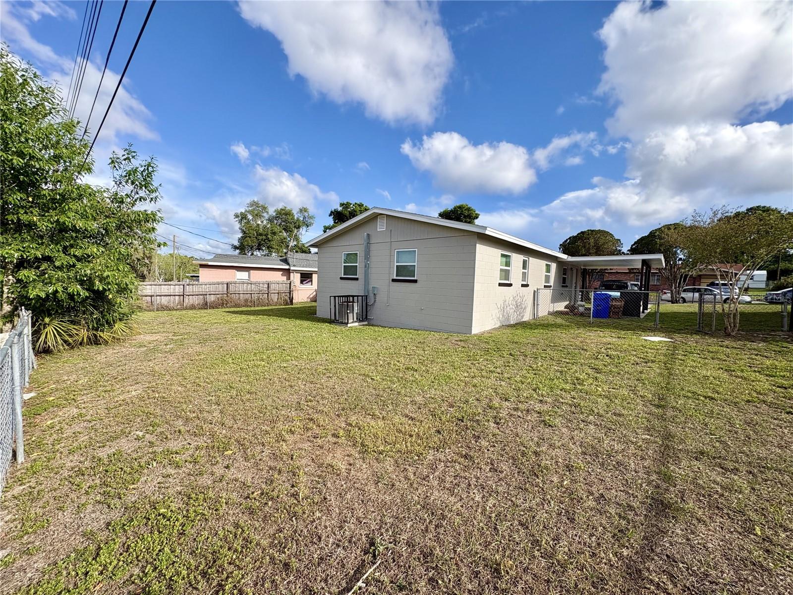 Image 7 of 25 For 915 13th Street