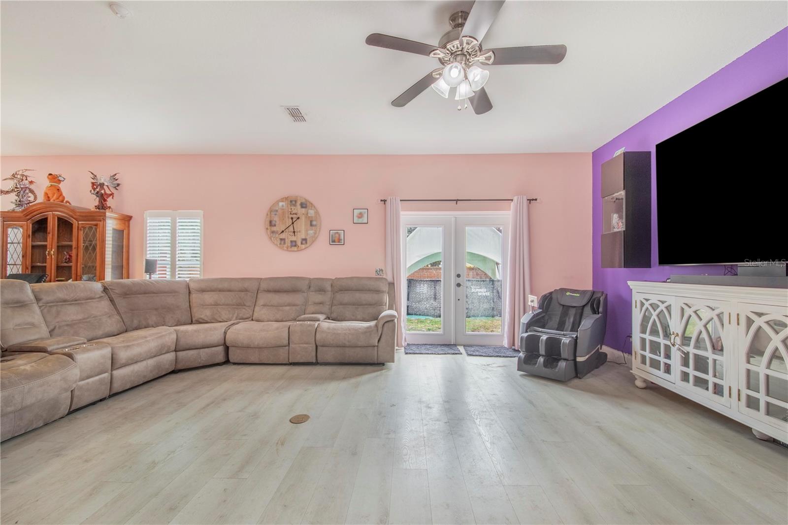 Image 8 of 23 For 1382 Salisbury Drive