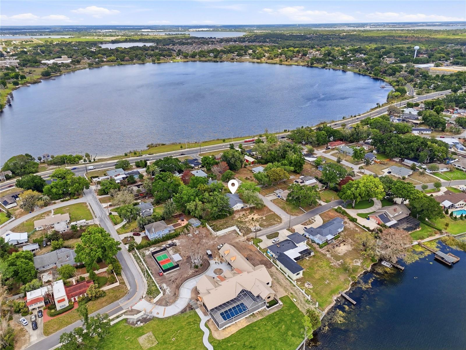 Image 10 of 42 For 104 11th Street Se