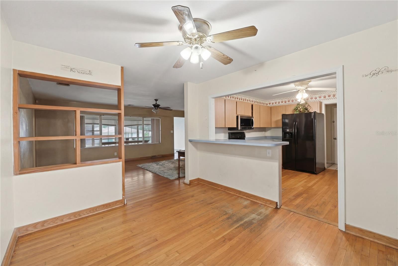 Image 20 of 42 For 104 11th Street Se