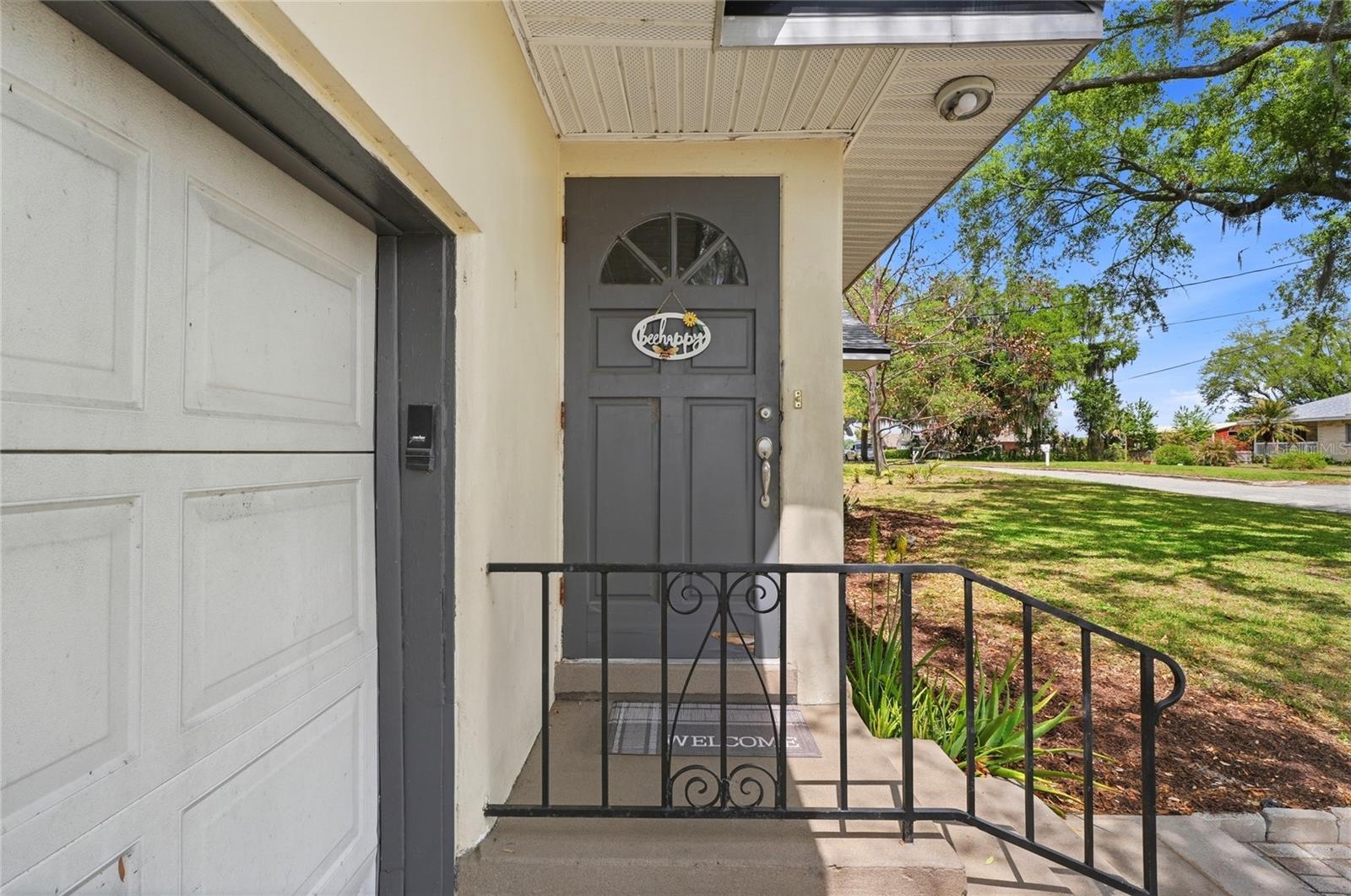 Image 5 of 42 For 104 11th Street Se