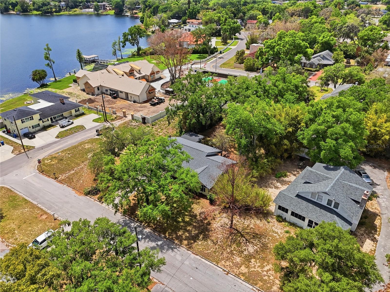 Image 9 of 42 For 104 11th Street Se