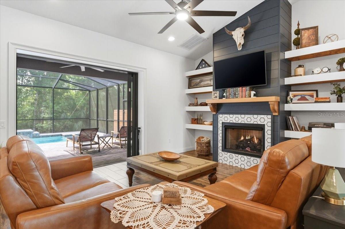 Image 15 of 53 For 6422 Forestwood Drive W