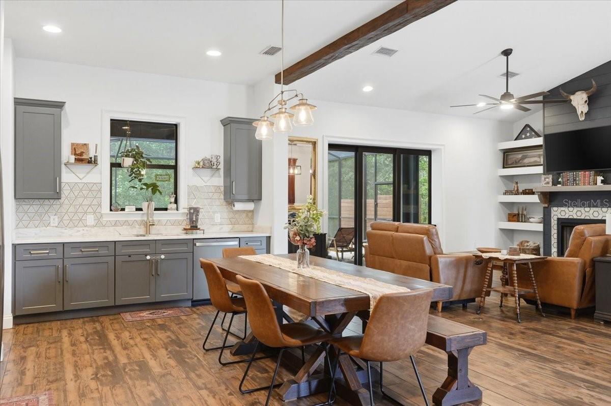 Image 16 of 53 For 6422 Forestwood Drive W