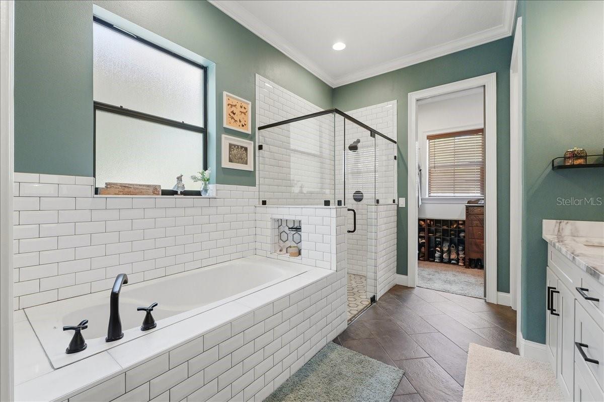 Image 27 of 53 For 6422 Forestwood Drive W