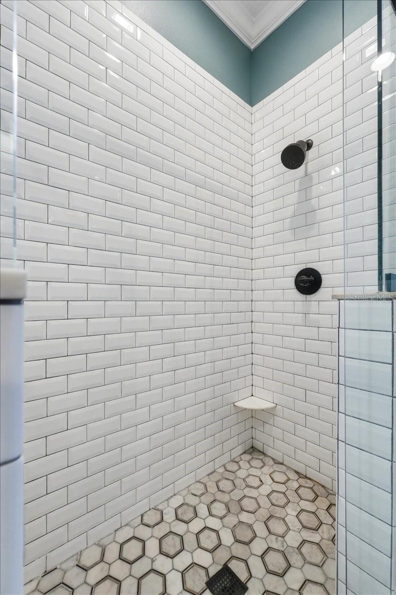 Image 28 of 53 For 6422 Forestwood Drive W