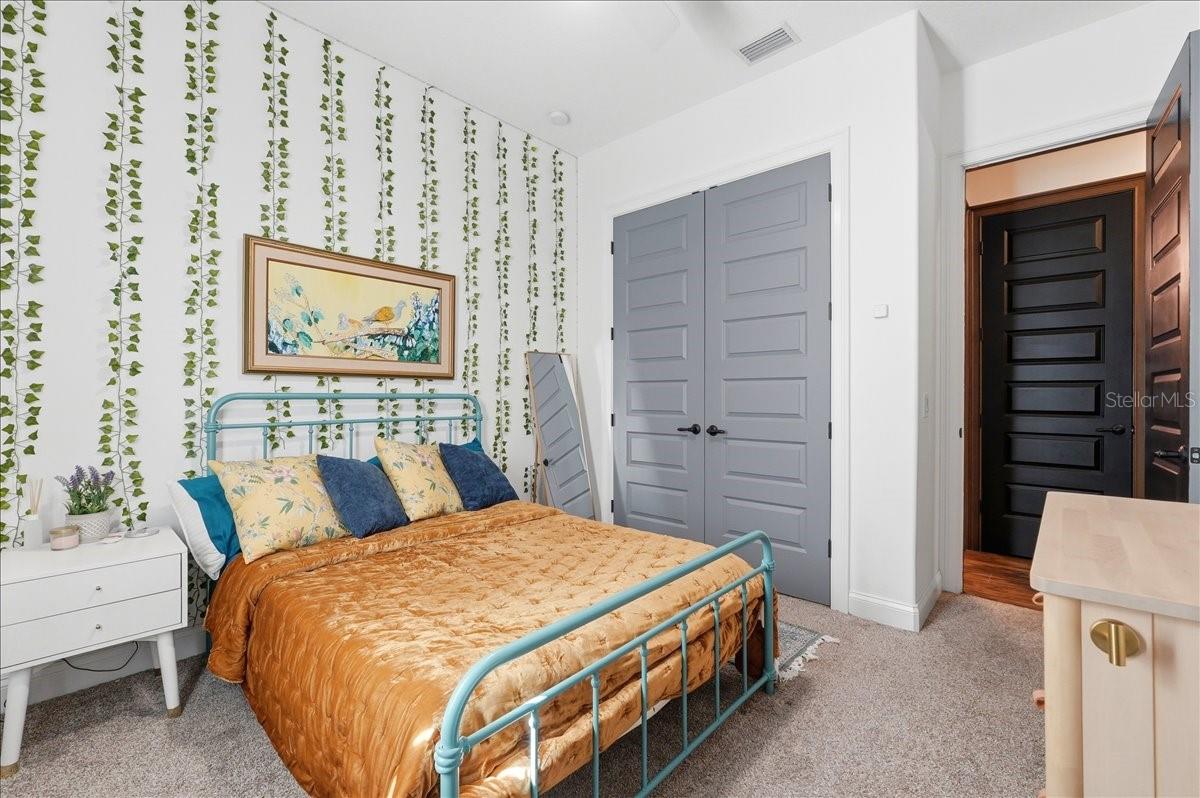 Image 33 of 53 For 6422 Forestwood Drive W