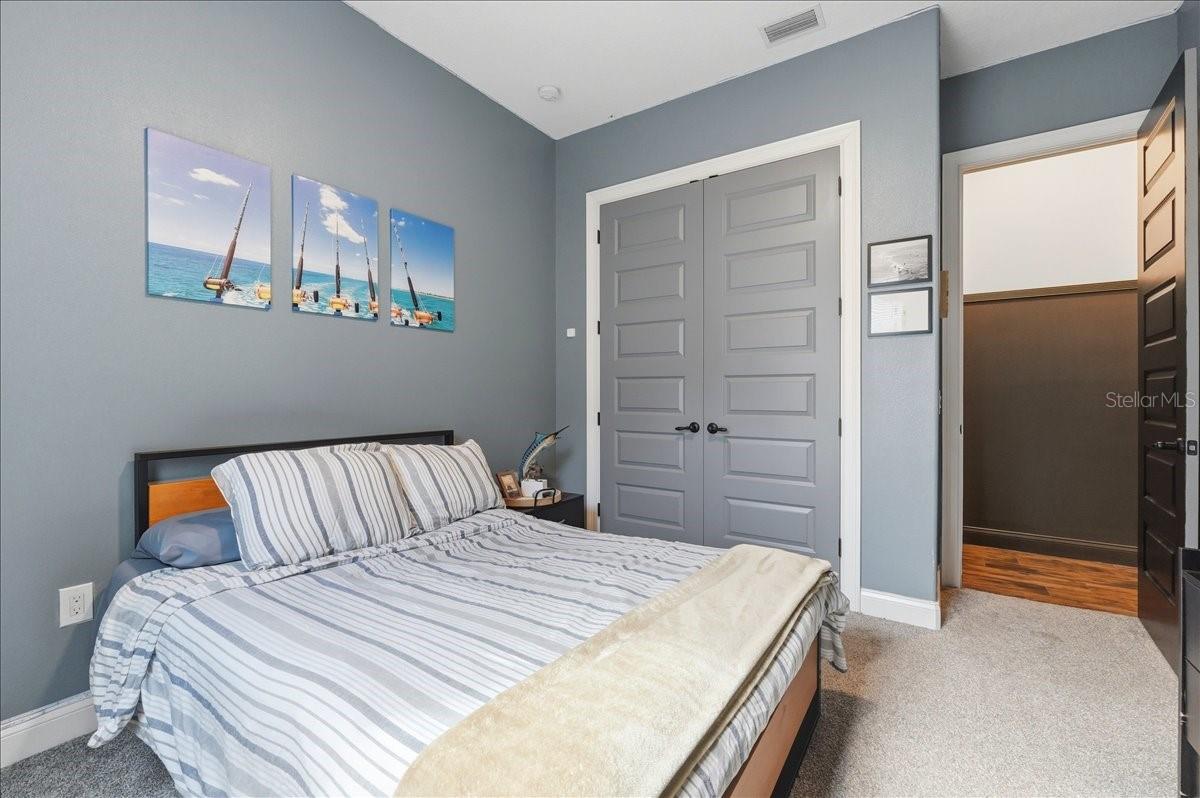 Image 34 of 53 For 6422 Forestwood Drive W