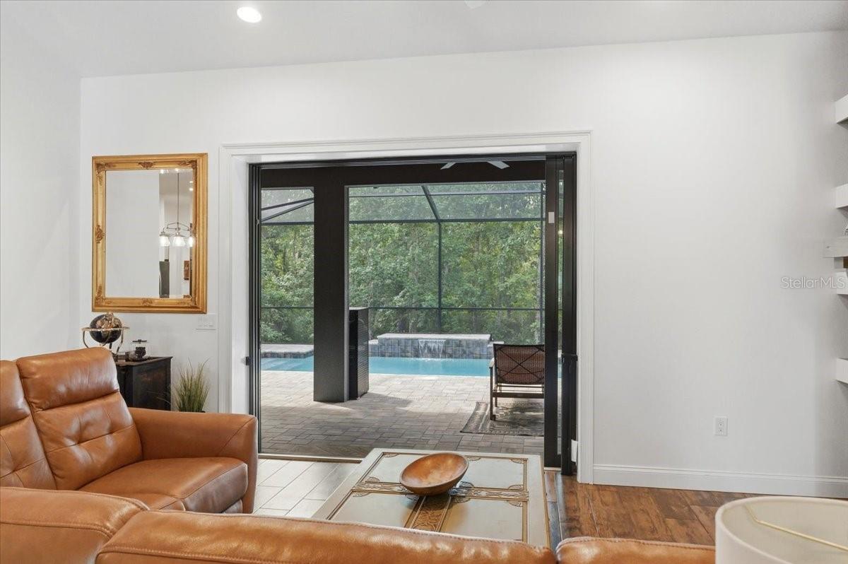 Image 9 of 53 For 6422 Forestwood Drive W