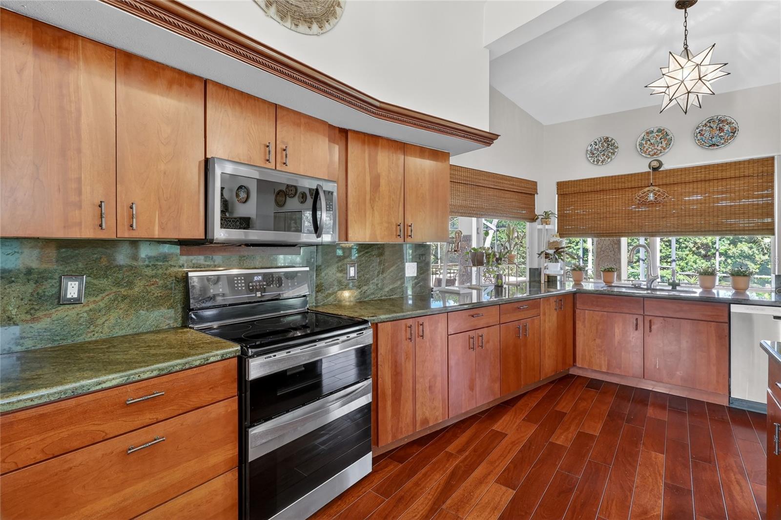 Image 27 of 84 For 5965 Pier Place Drive