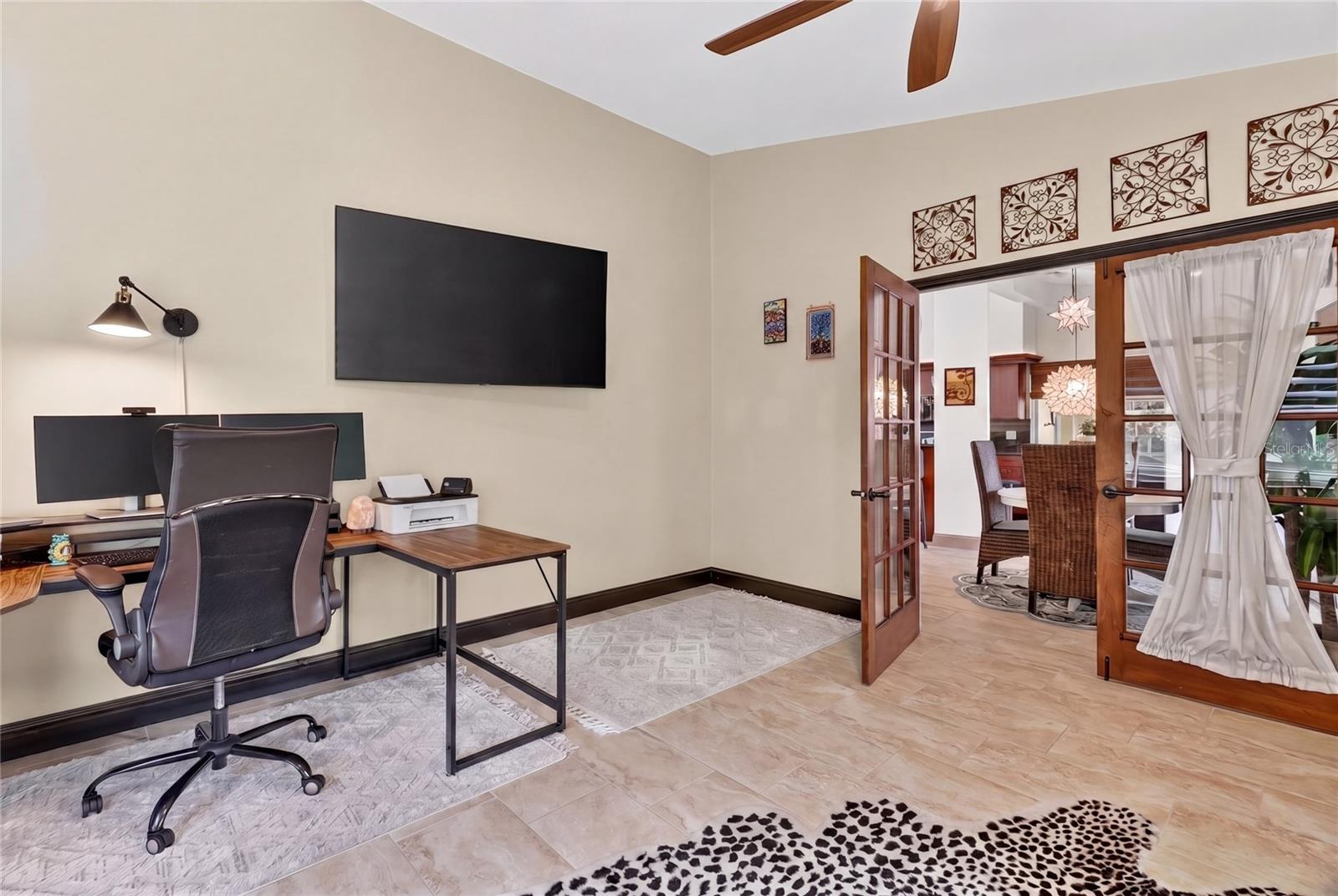 Image 39 of 84 For 5965 Pier Place Drive