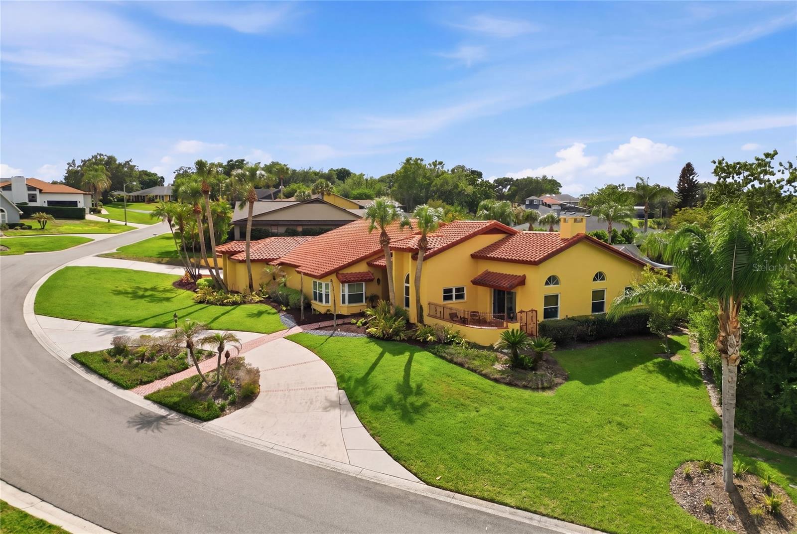 Image 4 of 84 For 5965 Pier Place Drive