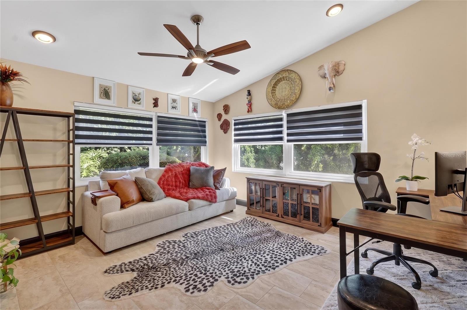 Image 40 of 84 For 5965 Pier Place Drive