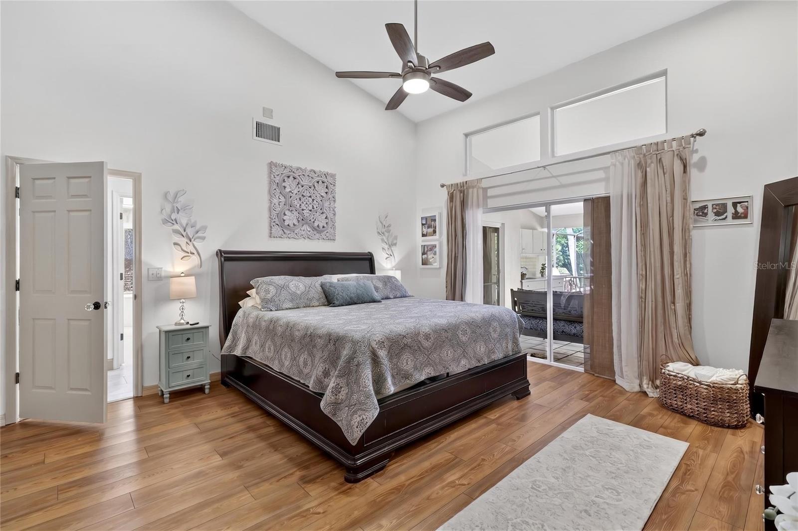 Image 60 of 84 For 5965 Pier Place Drive