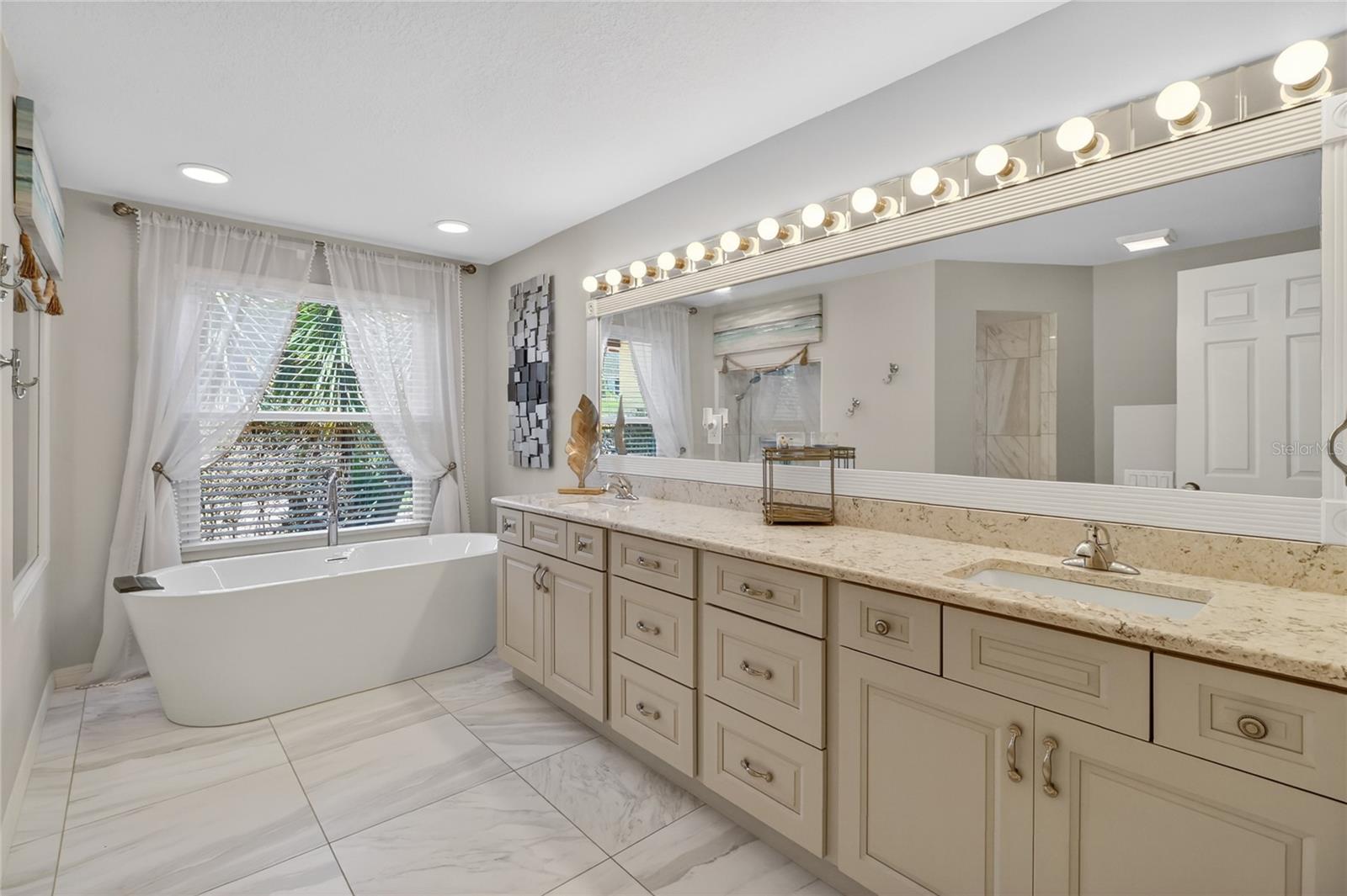 Image 62 of 84 For 5965 Pier Place Drive