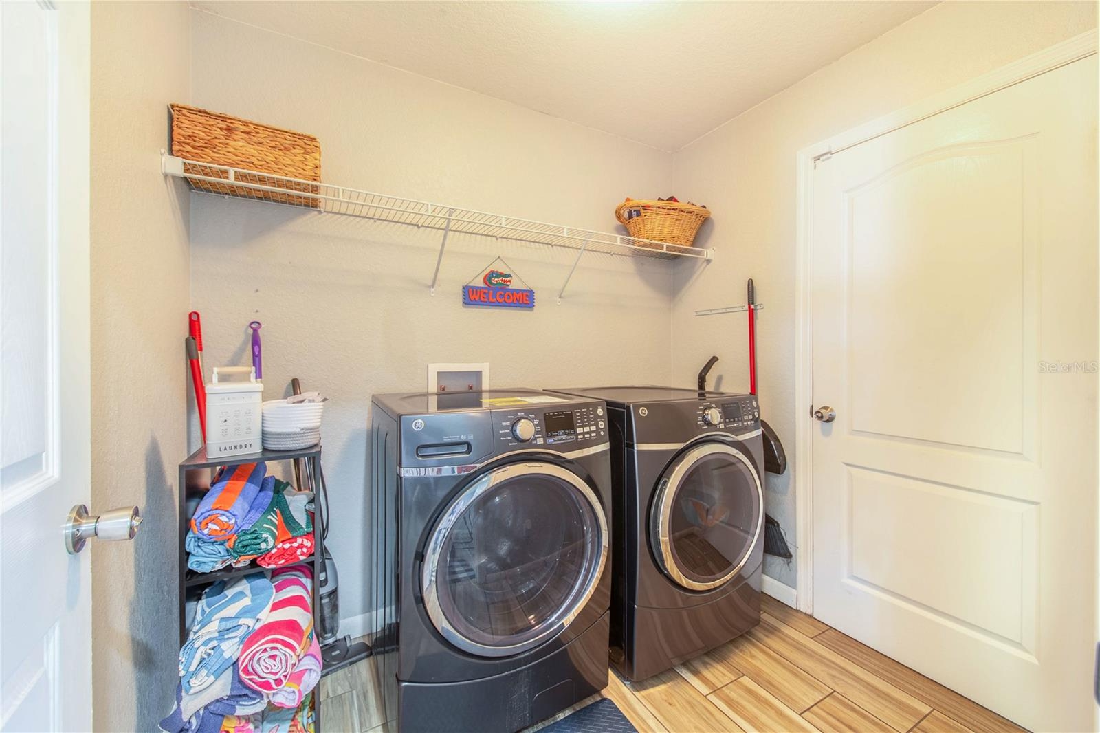 Image 16 of 41 For 1729 Pebble Beach Street