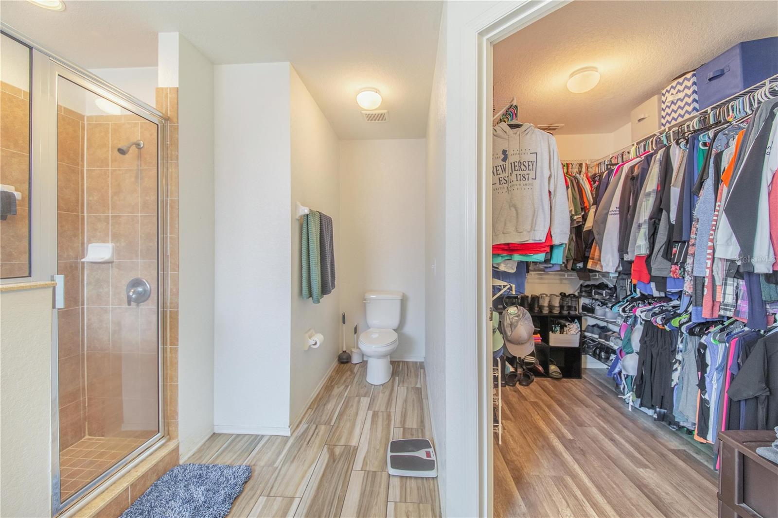 Image 20 of 41 For 1729 Pebble Beach Street