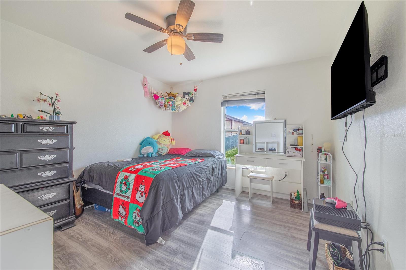 Image 23 of 41 For 1729 Pebble Beach Street