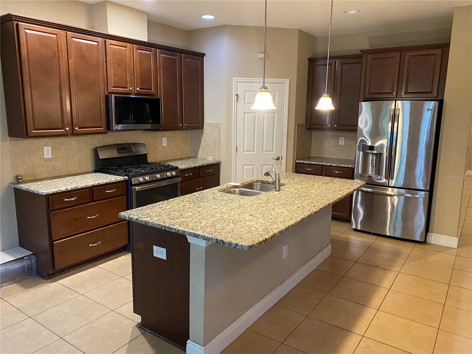 Image 15 of 43 For 532 Manns Harbor Drive