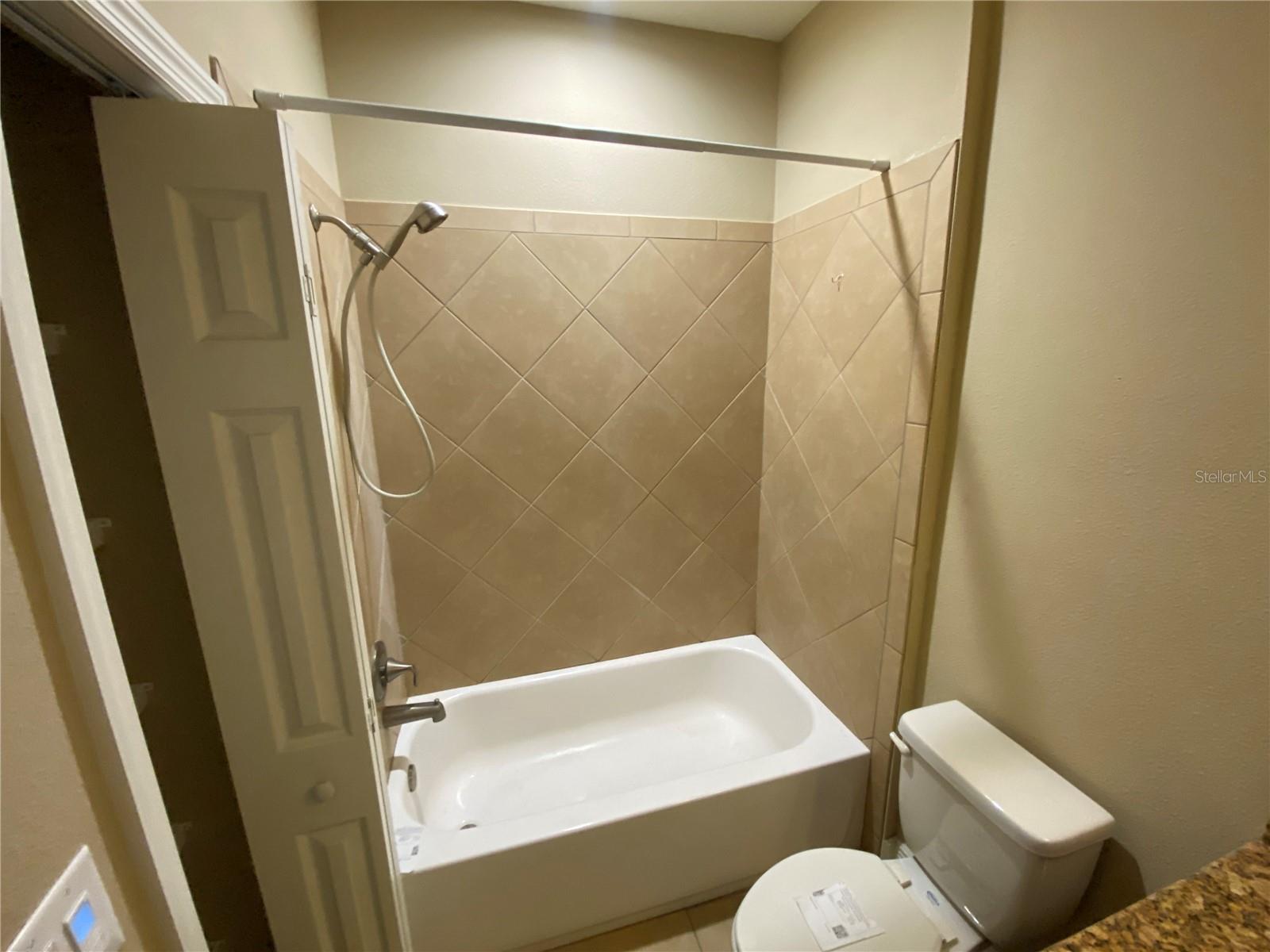 Image 31 of 43 For 532 Manns Harbor Drive