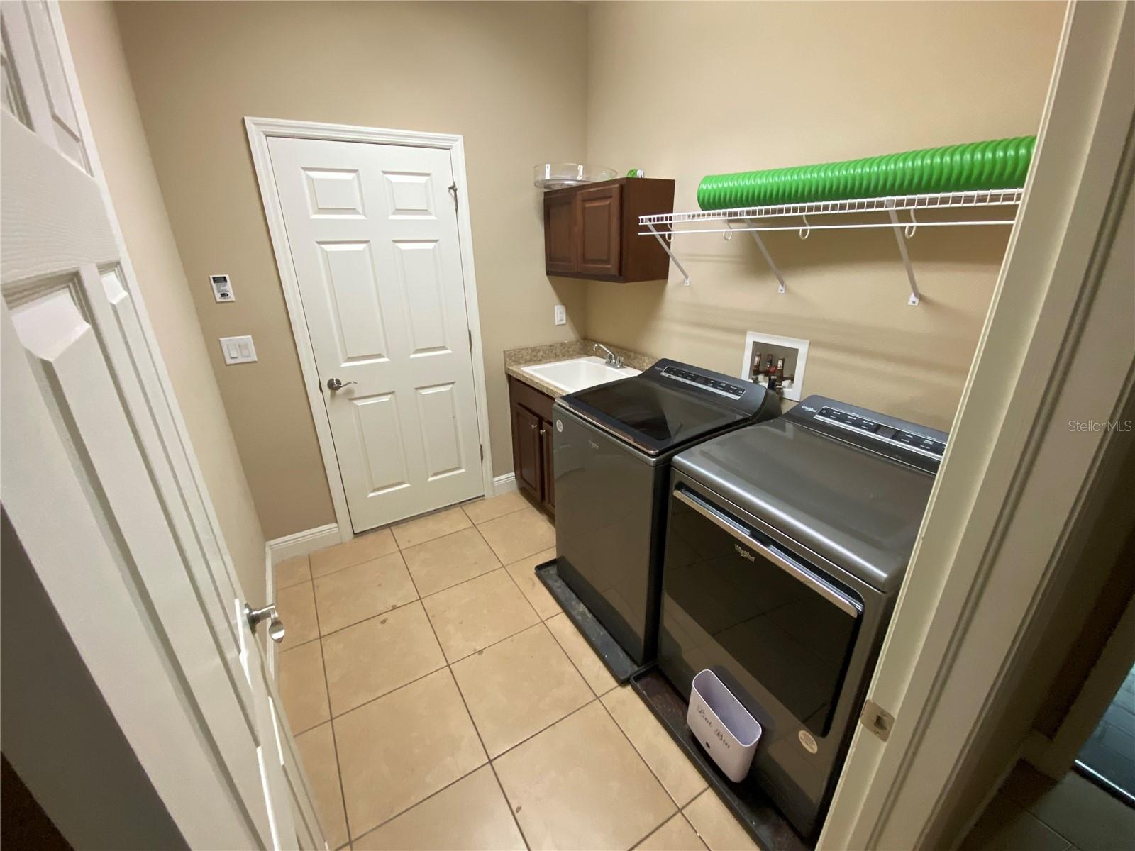 Image 39 of 43 For 532 Manns Harbor Drive