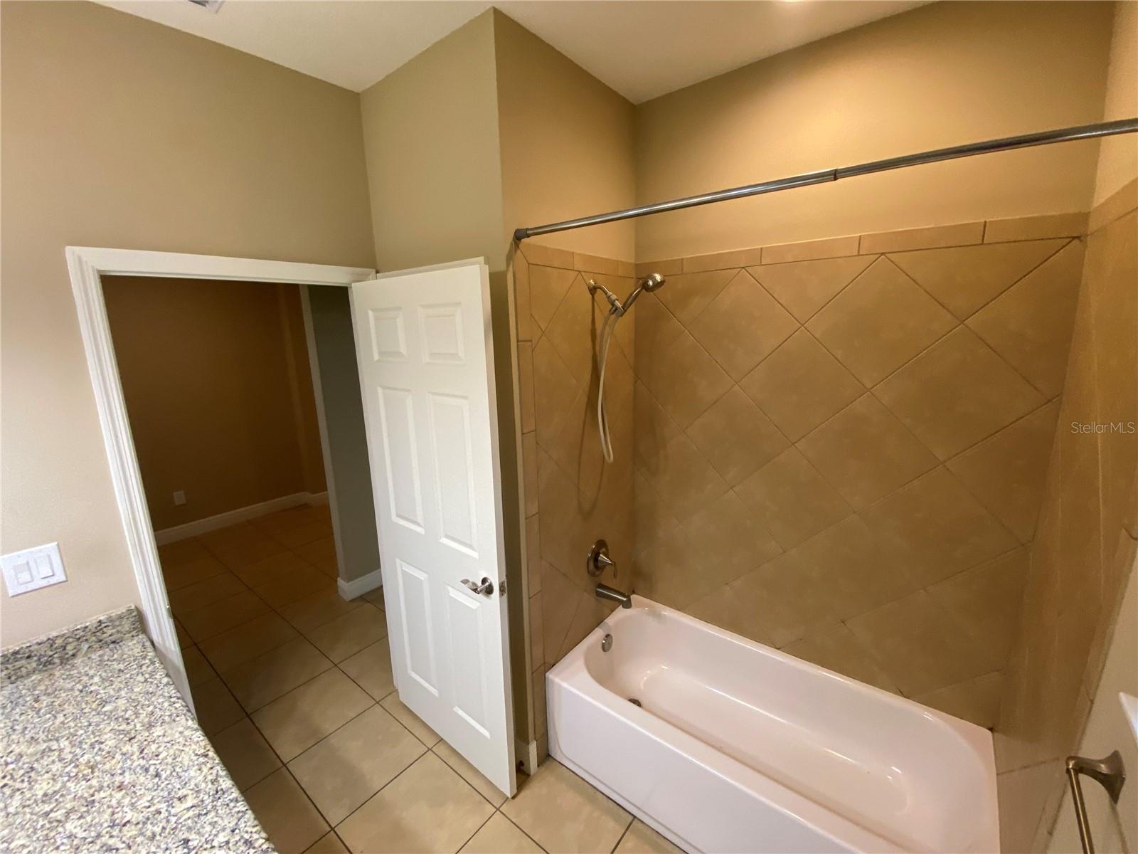 Image 9 of 43 For 532 Manns Harbor Drive